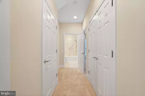 Entry Way - 20449 Rosses Point Ct, Ashburn, VA 20147 photo 5 of 7