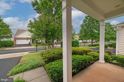 Exterior - 20449 Rosses Point Ct, Ashburn, VA 20147 photo 6 of 9