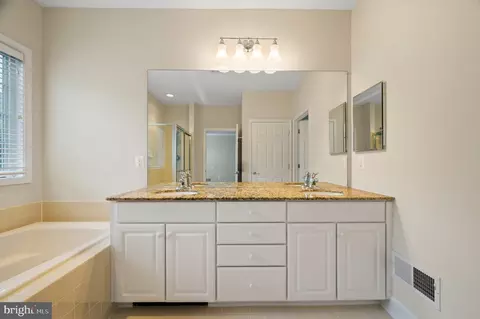 Other - 20449 Rosses Point Ct, Ashburn, VA 20147 photo 7 of 20