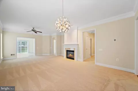 Living - 20449 Rosses Point Ct, Ashburn, VA 20147 photo 2 of 6