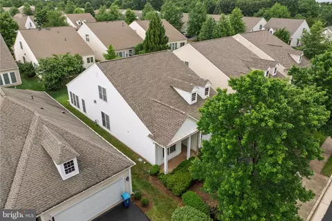 View/Area - 20449 Rosses Point Ct, Ashburn, VA 20147 photo 1 of 14