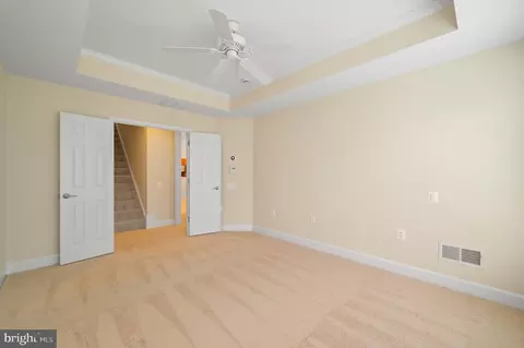 Bedroom - 20449 Rosses Point Ct, Ashburn, VA 20147 photo 1 of 5