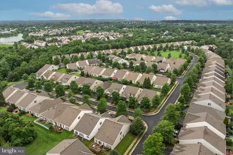 View/Area - 20449 Rosses Point Ct, Ashburn, VA 20147 photo 8 of 14