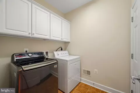 Other - 20449 Rosses Point Ct, Ashburn, VA 20147 photo 18 of 20