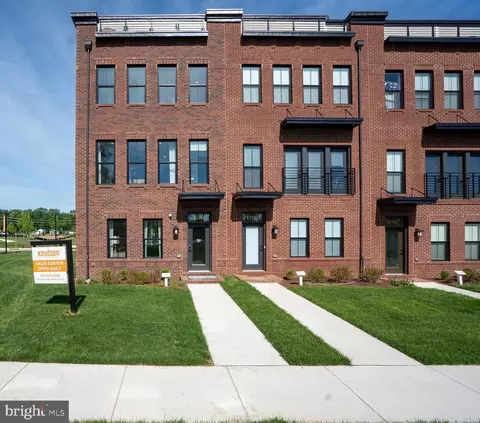 42104 Hazel Grove Ter, Ashburn, VA 20148