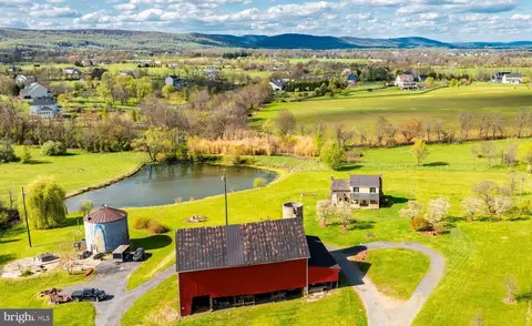 38620 Patent House Ln, Lovettsville, VA 20180