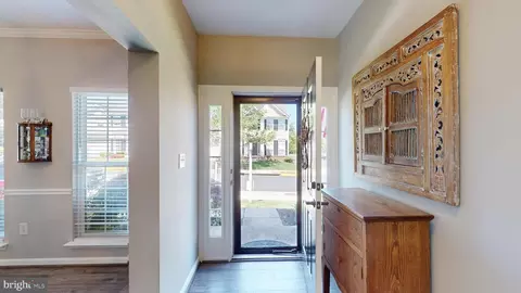 43295 Ardmore St, Ashburn, VA 20147 photo 2