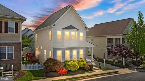 17435 Lethridge Cir, Round Hill, VA 20141
