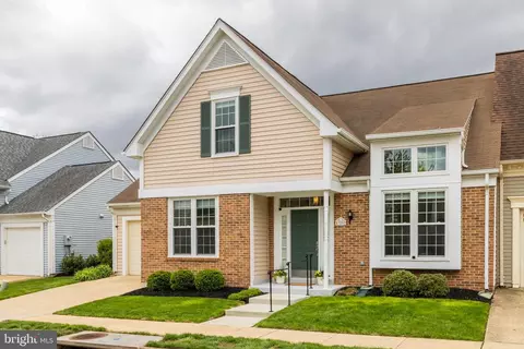 Exterior - 43207 Cedar Glen Ter, Ashburn, VA 20147 photo 2 of 8