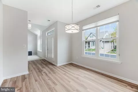 Entry Way - 43207 Cedar Glen Ter, Ashburn, VA 20147 photo 3 of 7