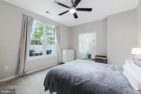 Bedroom - 43207 Cedar Glen Ter, Ashburn, VA 20147 photo 2 of 4