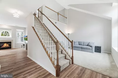 Entry Way - 43207 Cedar Glen Ter, Ashburn, VA 20147 photo 1 of 7