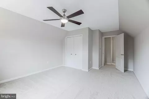 Bedroom - 43207 Cedar Glen Ter, Ashburn, VA 20147 photo 4 of 4
