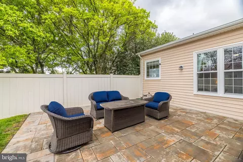 Exterior - 43207 Cedar Glen Ter, Ashburn, VA 20147 photo 6 of 8