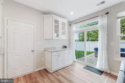 Entry Way - 43207 Cedar Glen Ter, Ashburn, VA 20147 photo 6 of 7