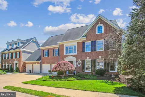 43497 Monarch Beach Sq, Leesburg, VA 20176