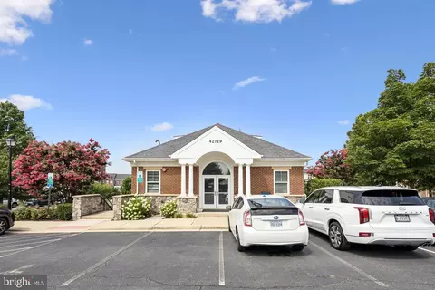 42761 Hay Rd, Ashburn, VA 20147 photo 25