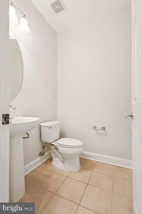 42761 Hay Rd, Ashburn, VA 20147 photo 11