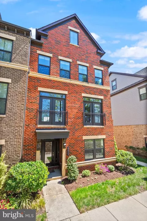 22353 Trailview Crossing Ter, Ashburn, VA 20148