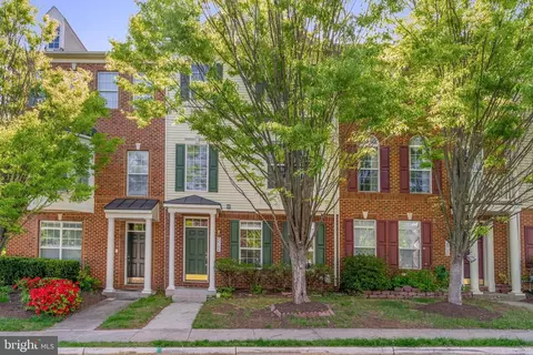 20184 Hopi Dr, Ashburn, VA 20147