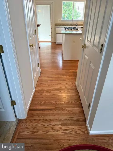 20338 Snowpoint Pl, Ashburn, VA 20147 photo 4