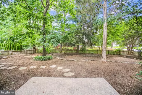 Exterior - 21130 Haystack Ct, Ashburn, VA 20147 photo 7 of 13