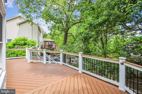 Exterior - 21130 Haystack Ct, Ashburn, VA 20147 photo 4 of 13