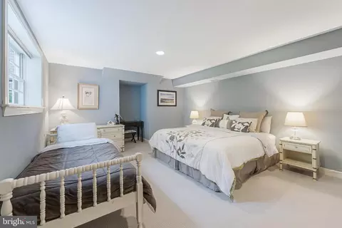 Bedroom - 47024 Berwick Ct, Sterling, VA 20165 photo 8 of 9