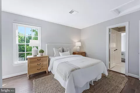 Bedroom - 47024 Berwick Ct, Sterling, VA 20165 photo 5 of 9