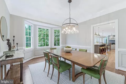Dining - 47024 Berwick Ct, Sterling, VA 20165 photo 4 of 5