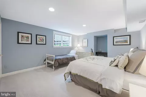 Bedroom - 47024 Berwick Ct, Sterling, VA 20165 photo 7 of 9