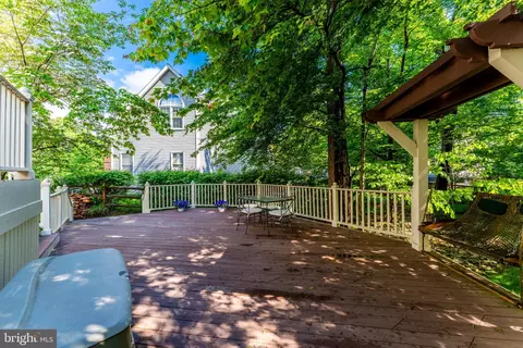 Exterior - 47024 Berwick Ct, Sterling, VA 20165 photo 7 of 16