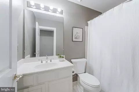 Bath - 47024 Berwick Ct, Sterling, VA 20165 photo 8 of 8