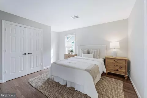 Bedroom - 47024 Berwick Ct, Sterling, VA 20165 photo 4 of 9