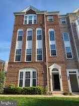 42790 Lauder Ter, Ashburn, VA 20147