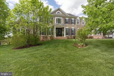 39695 Charles Henry Pl, Waterford, VA 20197