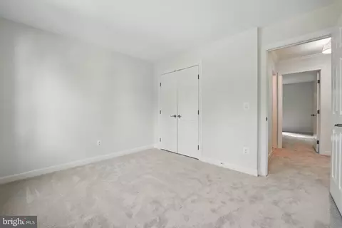 Bedroom - 43250 Menemsha Ln, Chantilly, VA 20152 photo 7 of 8