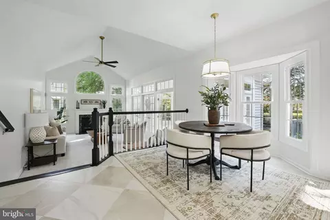 Dining - 43250 Menemsha Ln, Chantilly, VA 20152 photo 1 of 2
