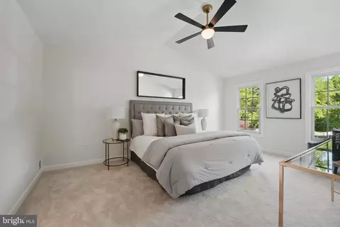 Bedroom - 43250 Menemsha Ln, Chantilly, VA 20152 photo 2 of 8