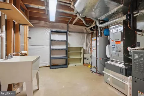Other - 43250 Menemsha Ln, Chantilly, VA 20152 photo 22 of 28