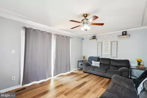 302 Argus Pl, Sterling, VA 20164 photo 13