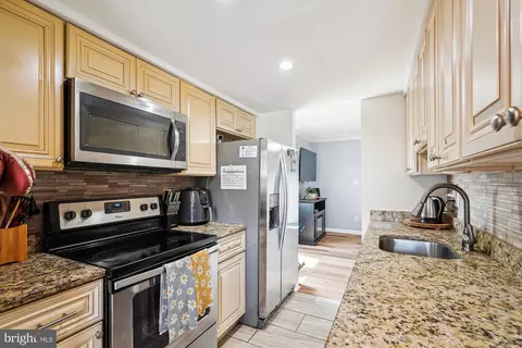 302 Argus Pl, Sterling, VA 20164 photo 8