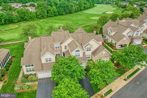 20130 Valhalla Sq, Ashburn, VA 20147
