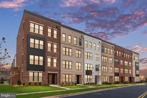43576 Jefferson Park St, Ashburn, VA 20148