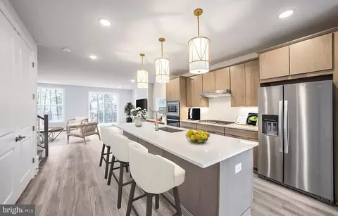 22894 Copper Tree Ter, Ashburn, VA 20148