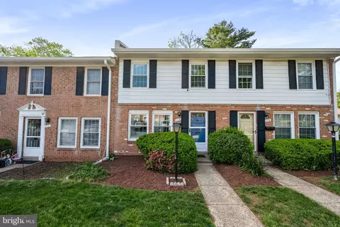 113 N Baylor Dr, Sterling, VA 20164
