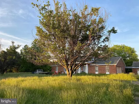 38935 John Wolford Rd, Waterford, VA 20197