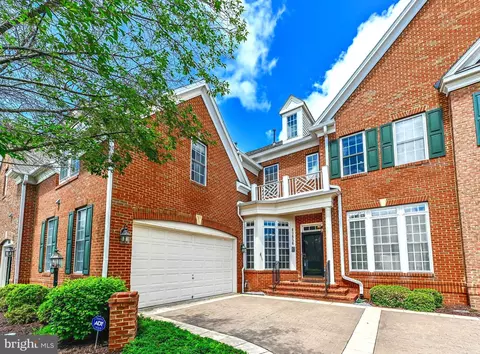 43656 Pierpoint Ter, Leesburg, VA 20176