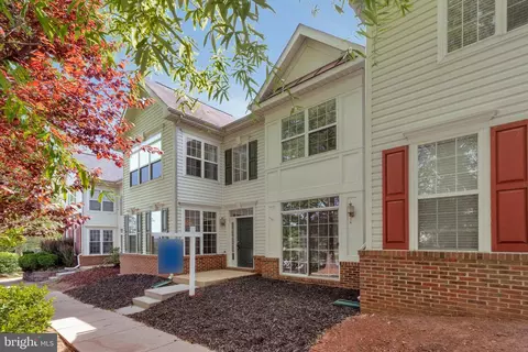20964 Albion Ln, Ashburn, VA 20147