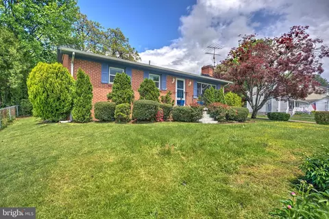 Other - 321 E St, Purcellville, VA 20132 photo 2 of 10